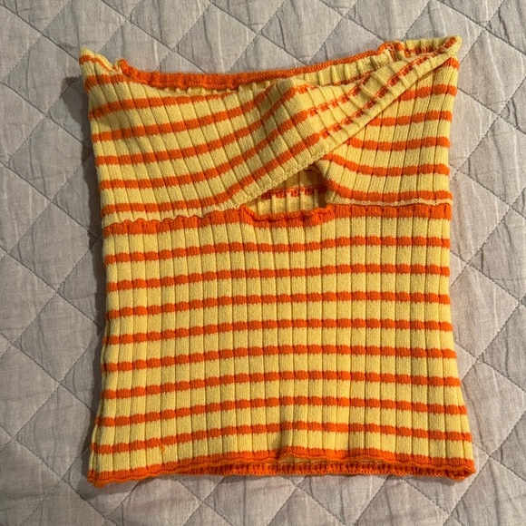 Yellow and Orange Knit Crop Tops Set - Picture 6 of 7